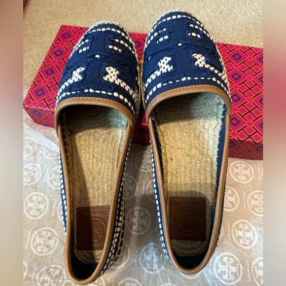 Tory Burch Shoes - Picture 5 of 16
